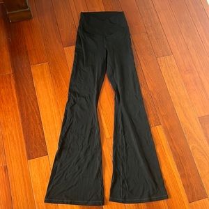 Aerie crossover flare leggings